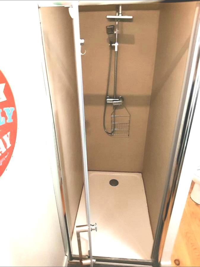 La Glaciere - Chambre Avec Salle De Bain - 2 Personnes เลอม็องส์ ภายนอก รูปภาพ